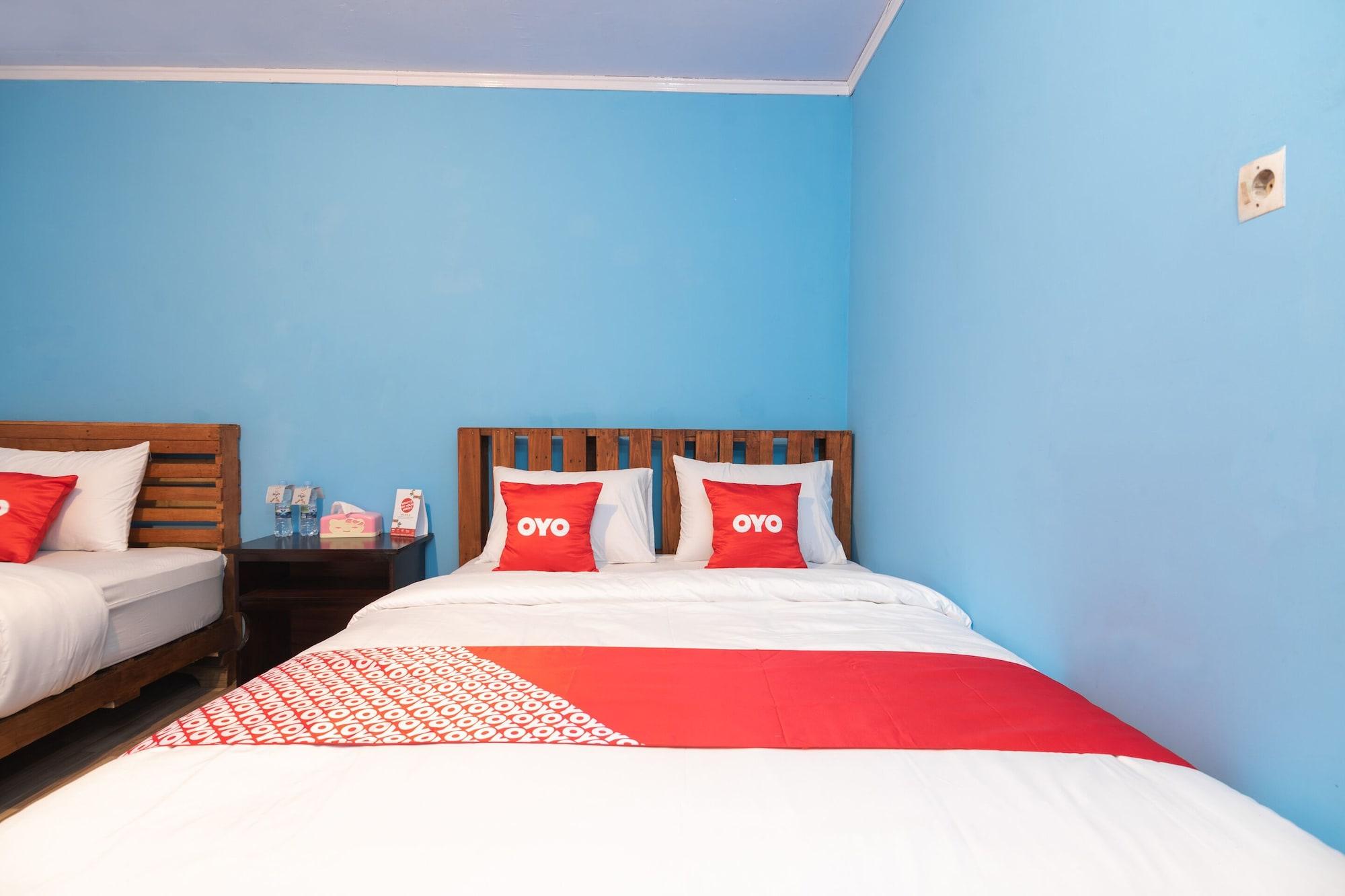 Oyo 1852 Intan Bromo Homestay Pasuruan Kültér fotó
